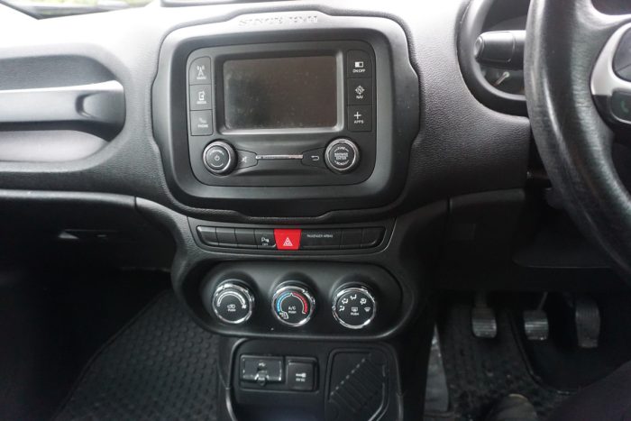 Jeep Renegade 29