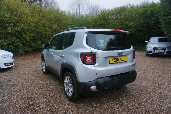 Jeep Renegade 5