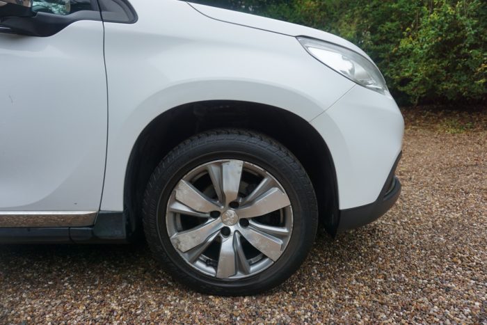 Peugeot 2008 10