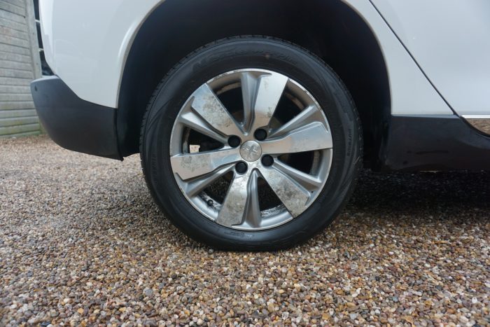Peugeot 2008 15