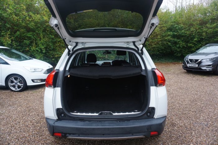 Peugeot 2008 16