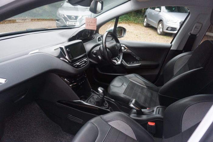 Peugeot 2008 25