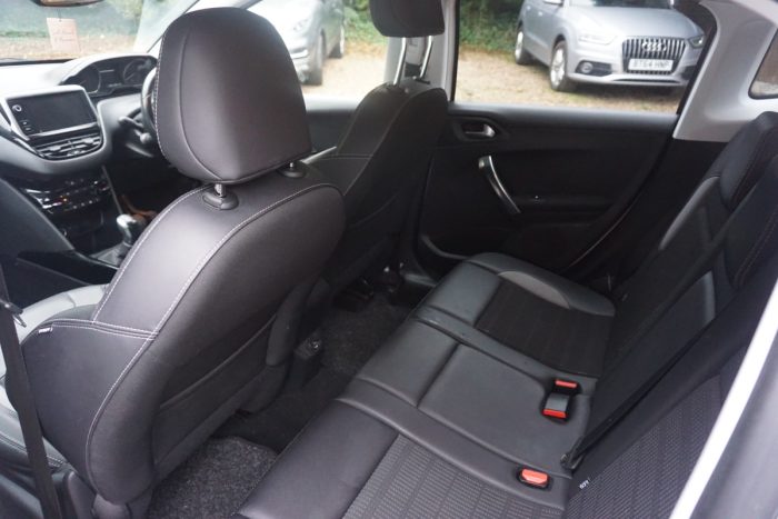 Peugeot 2008 27